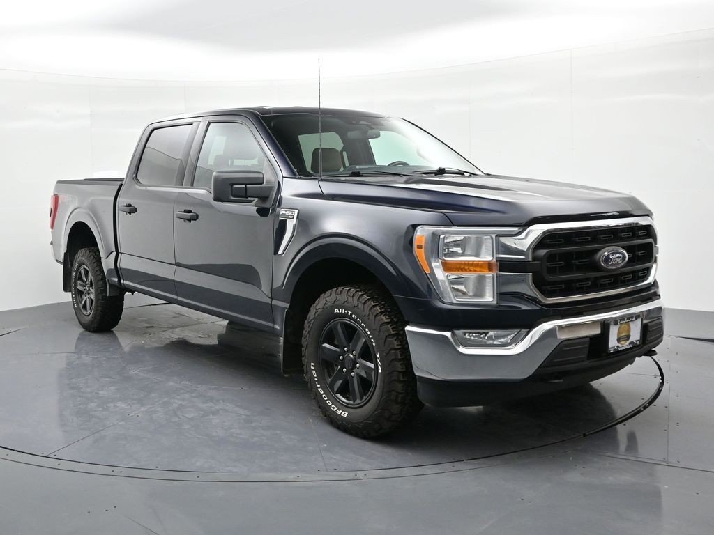 Used 2022  Ford XLT image 3