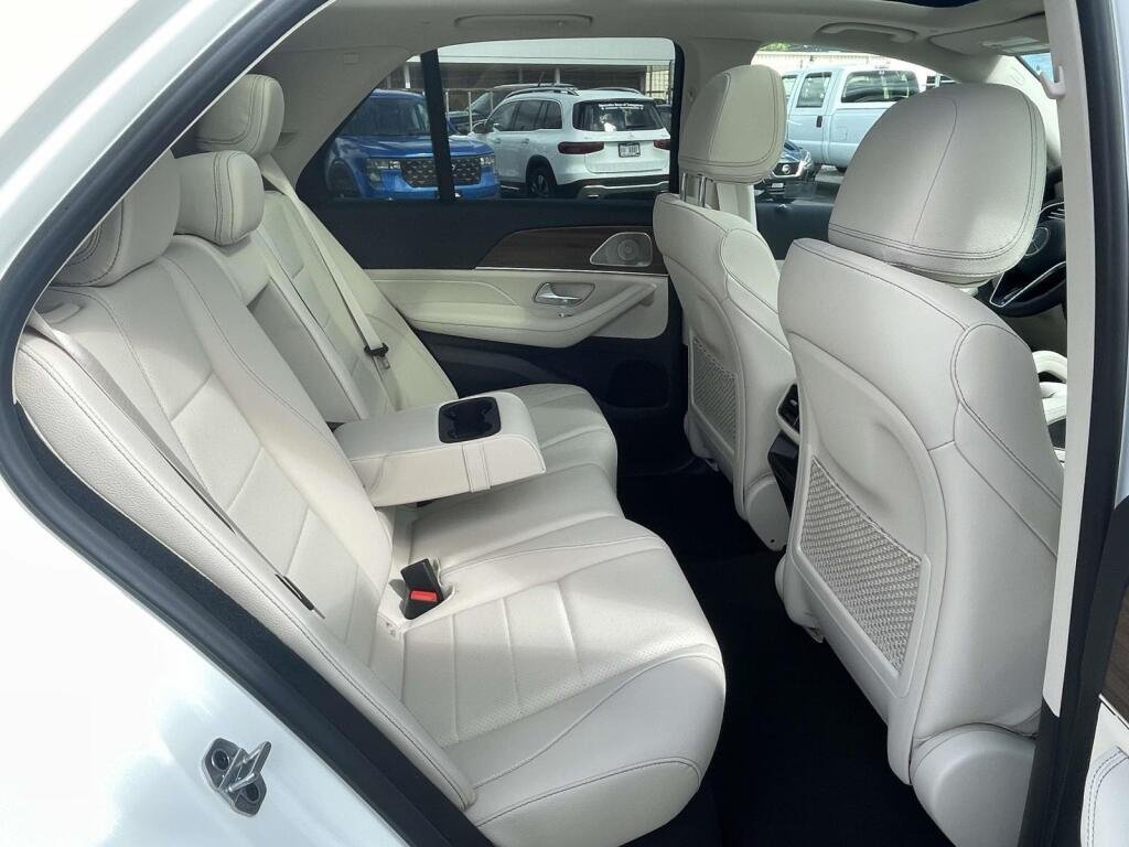 New 2026 Polar White Mercedes-Benz GLE 450 image 22