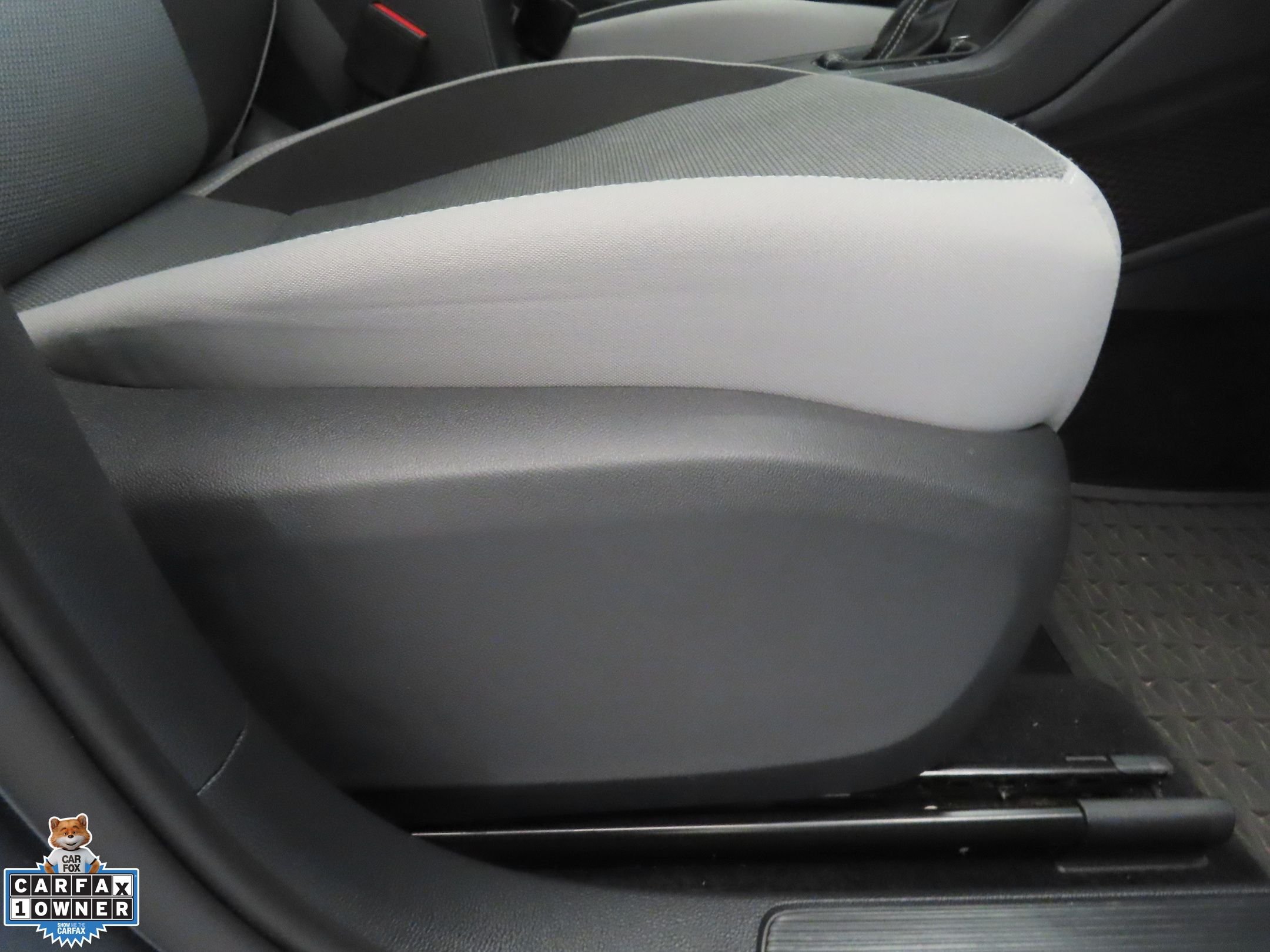 Used 2022 Gray Volkswagen 1.5T S image 27