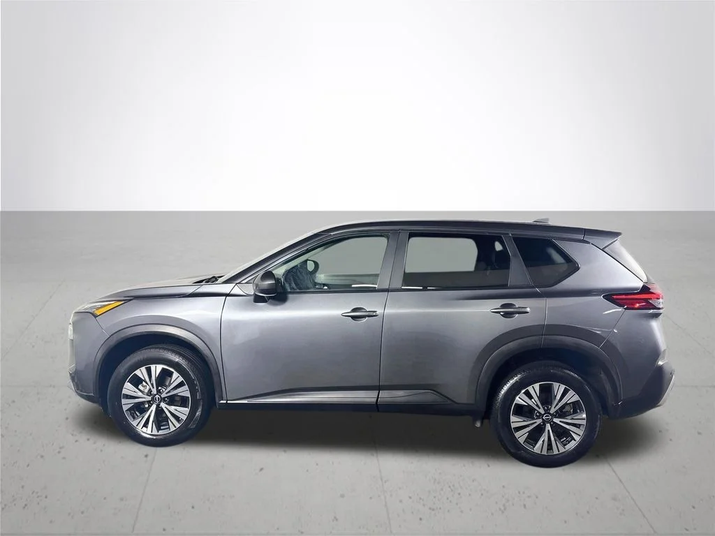 Used 2023 Gray Nissan SV image 9