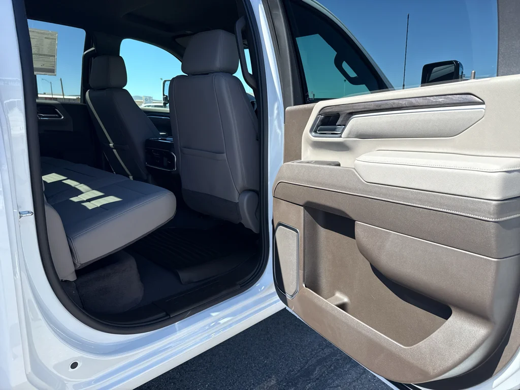 New 2026 Summit White Chevrolet LTZ image 15