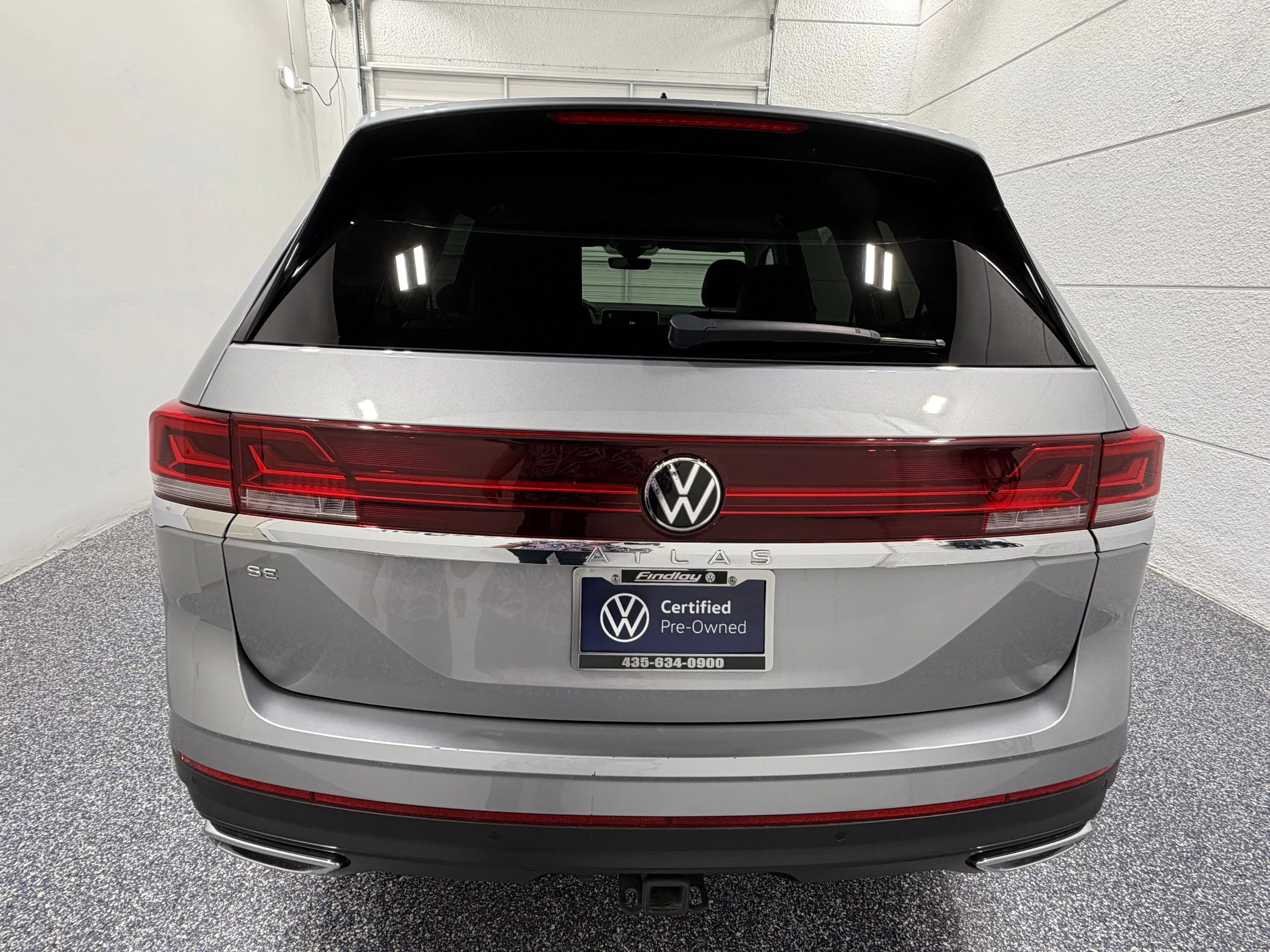 Certified Used 2024 Silver Volkswagen 2.0T SE w/Technology image 5