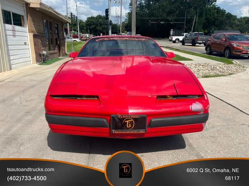 Used 1990 Red Pontiac Formula 2D Coupe image 3