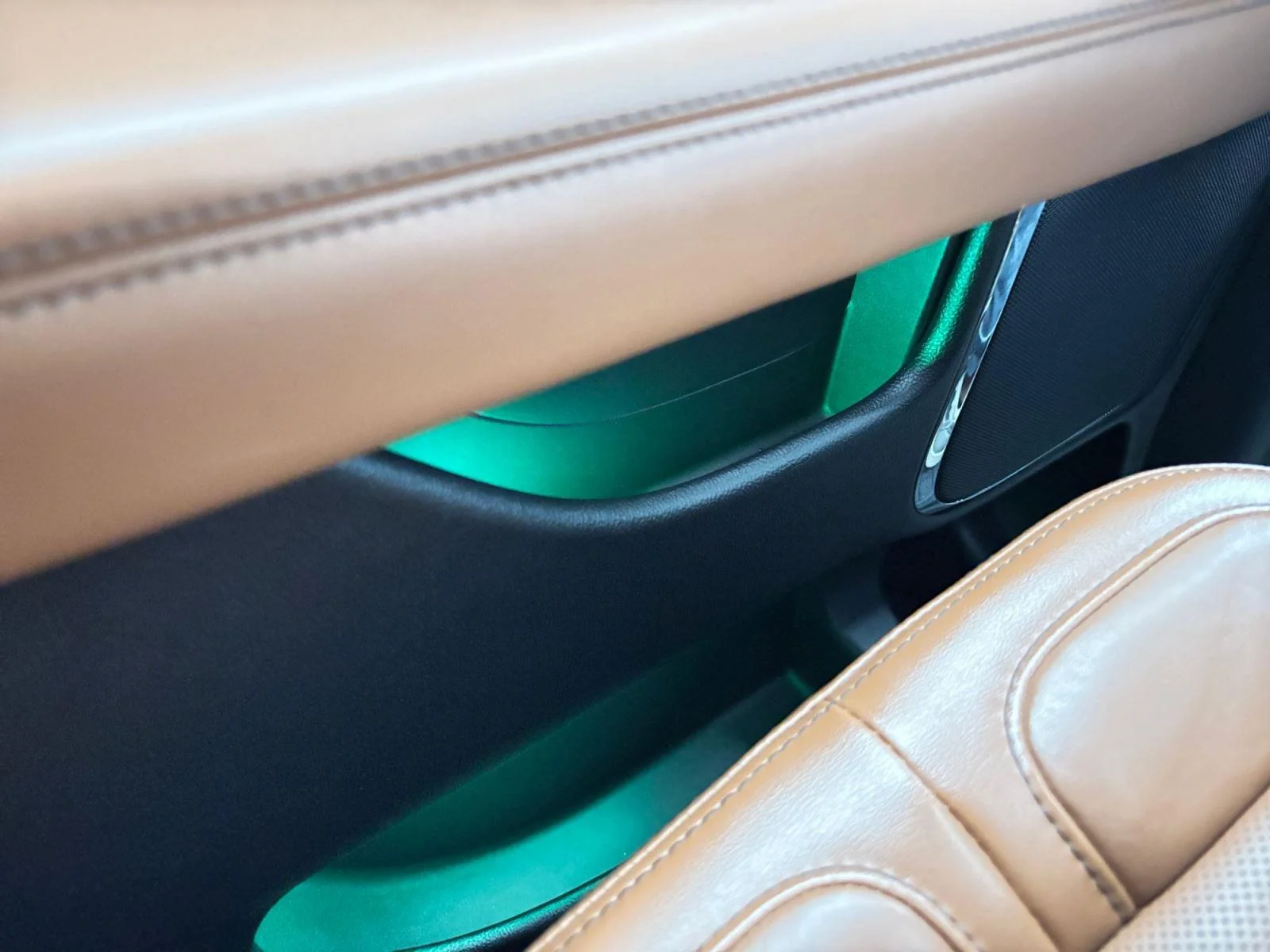 Used 2021 Infinite Black Lincoln Reserve image 42