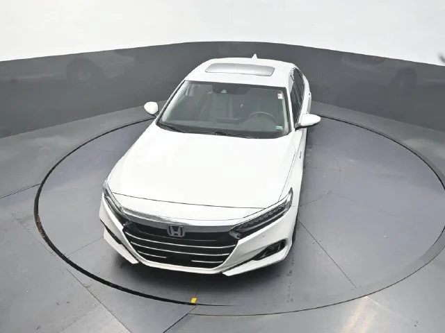 Used 2021 White Honda Touring image 24