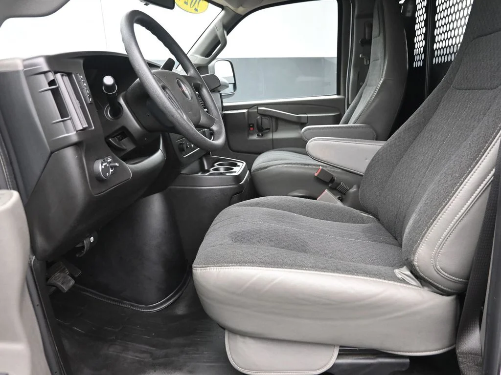 Used 2024 White GMC Work Van image 15