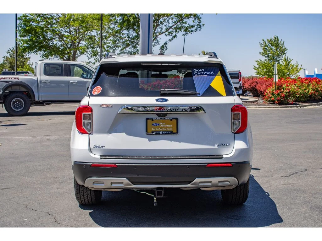 Used 2023 Oxford White Ford XLT image 7