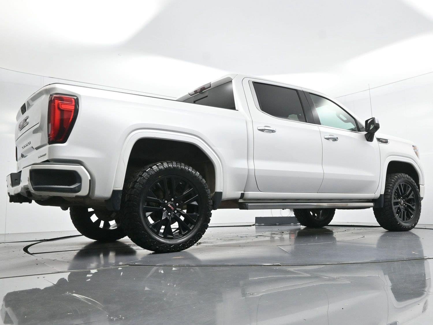 Used 2020 White Frost Tricoat GMC Denali image 54