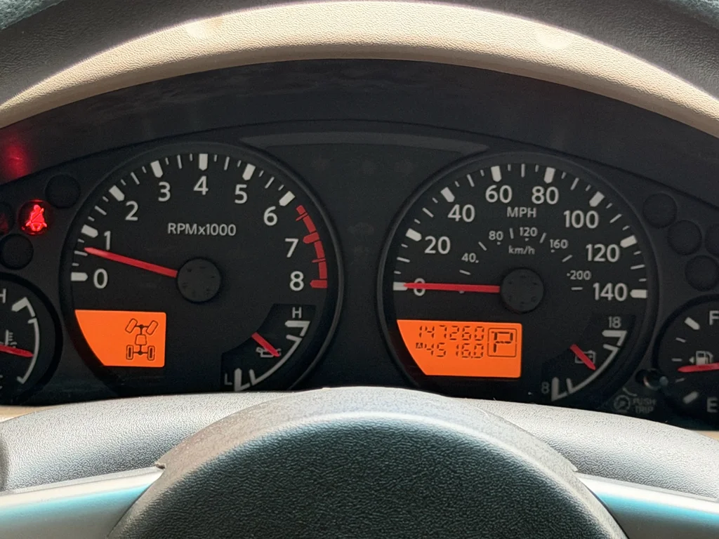 Used 2007 Avalanche Nissan S image 15