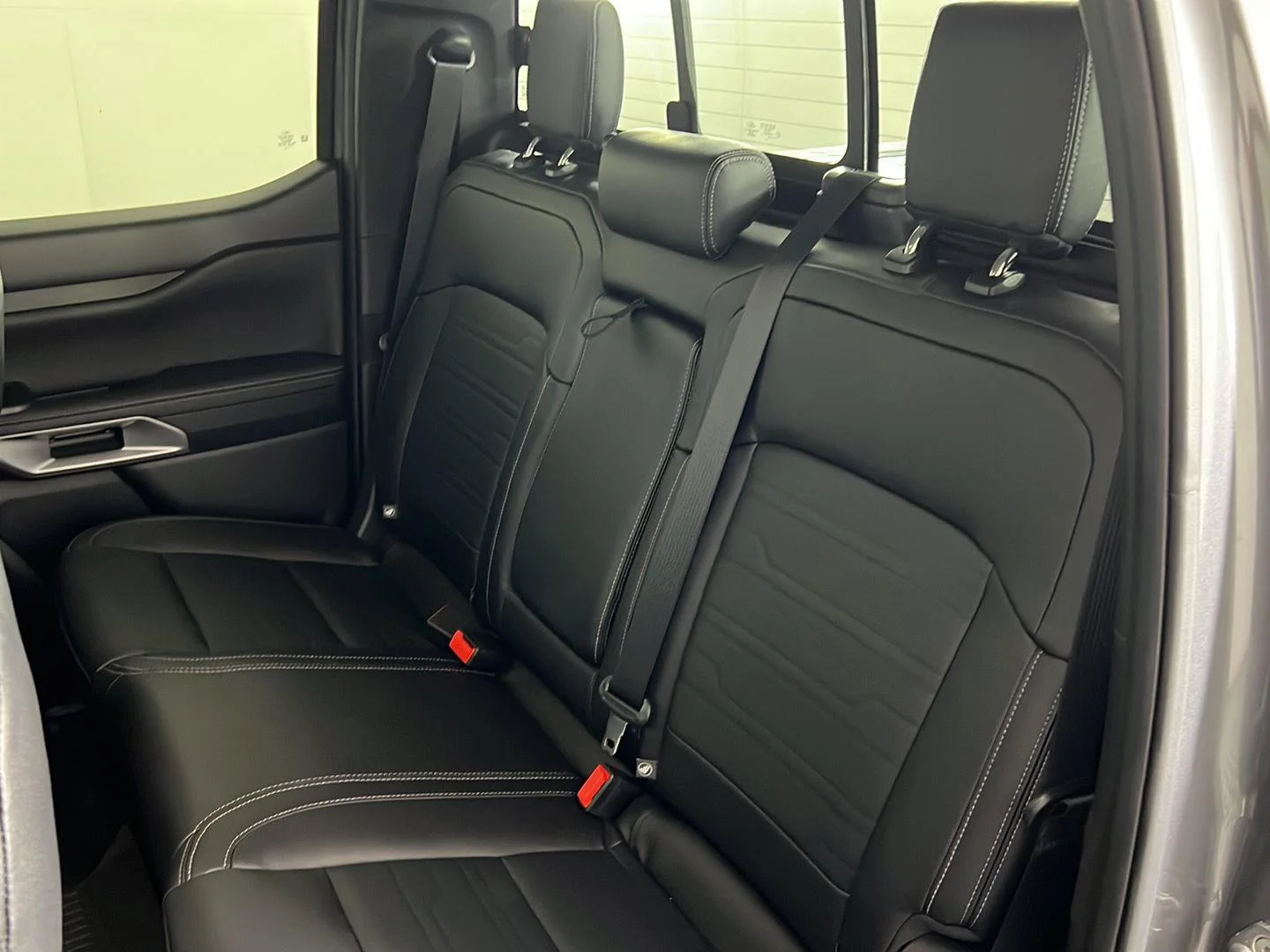 Used 2024 Carbonized Gray Ford LARIAT image 4