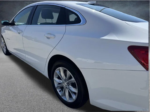 Used 2025 White Chevrolet LT image 16