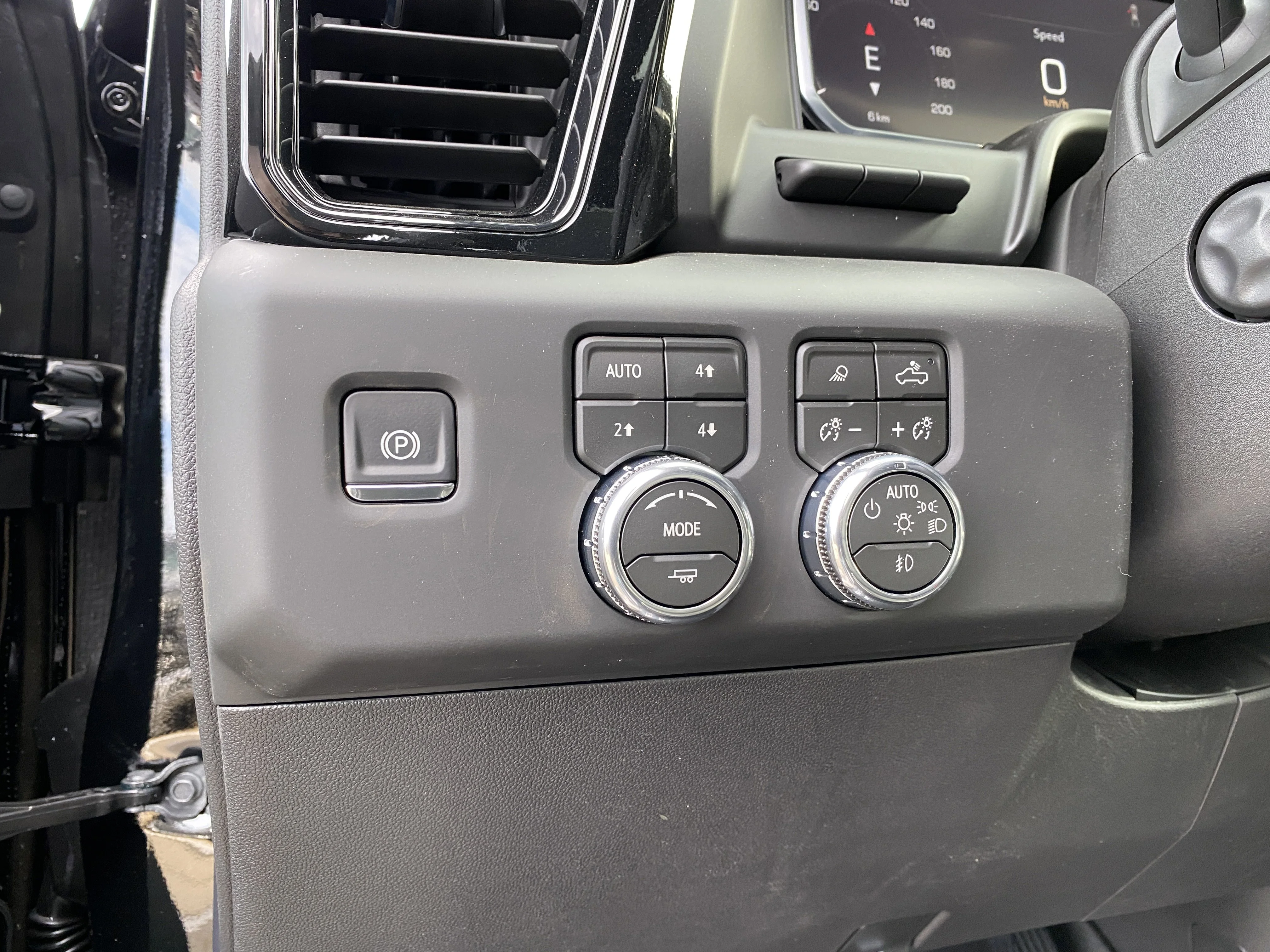New 2026 ONYX BLACK GMC AT4X image 27