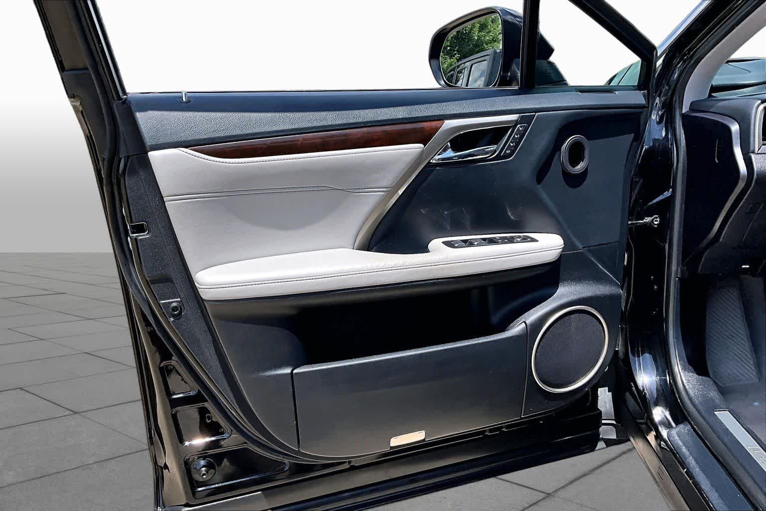 Used 2017 Obsidian Lexus  image 22