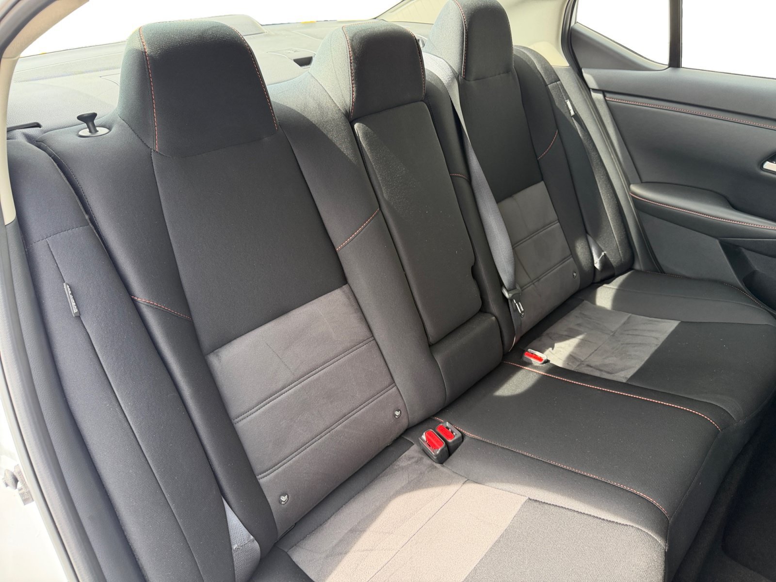 Used 2024 Aspen White Tricoat/Super Black Nissan SR image 31