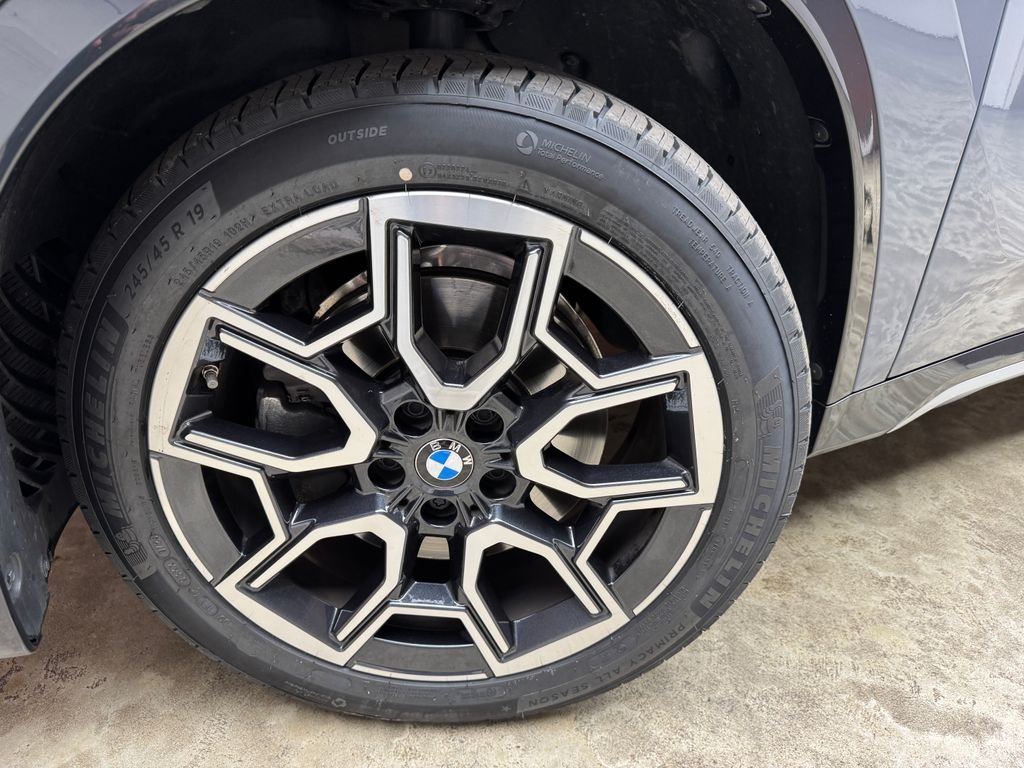 Certified Used 2025  BMW xDrive28i image 28