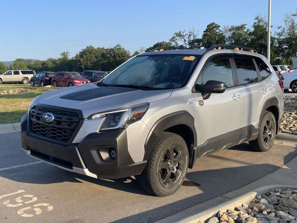 Used 2023 Ice Silver Metallic Subaru Wilderness image 2