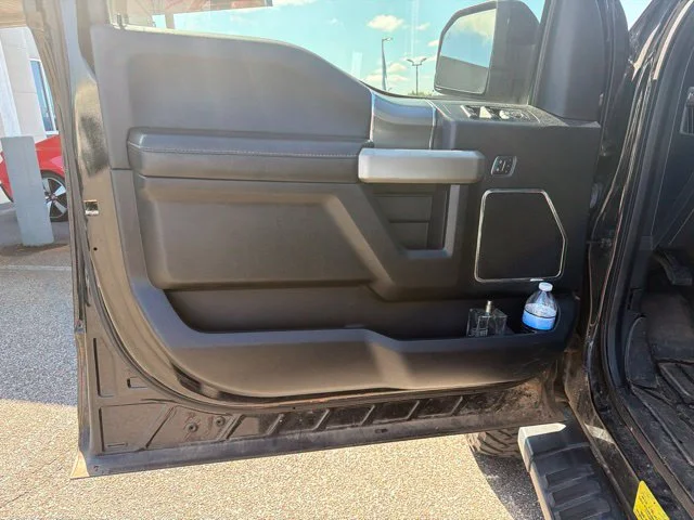 Used 2016 Black Ford Lariat image 8