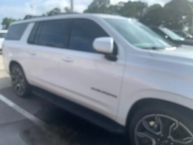 Used 2025 Beige Chevrolet RST image 7