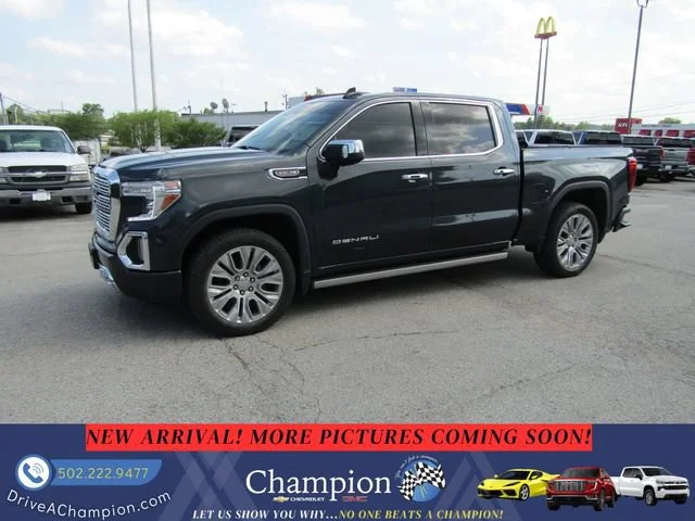 2021 GMC Sierra 4WD Crew Cab Short Box Denali's photo