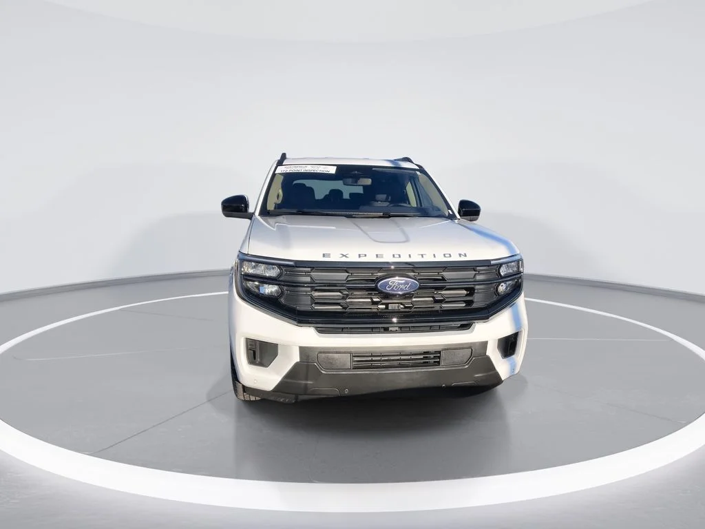 Used 2025 White Ford Active image 3