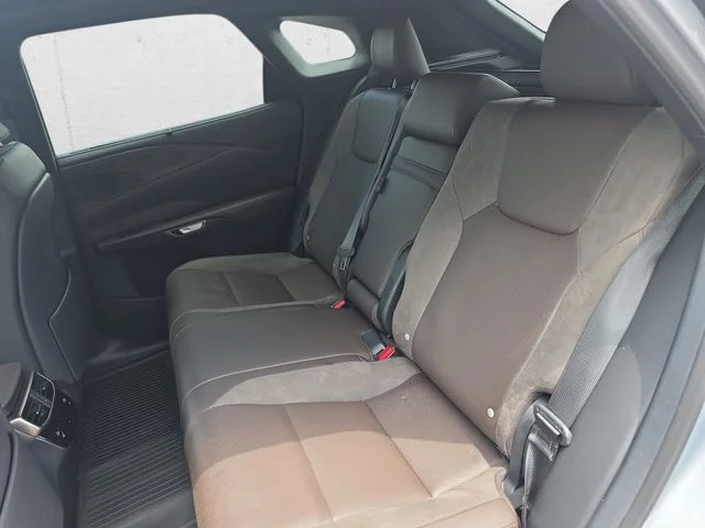 Used 2023 Iridium Lexus 350h Luxury image 14