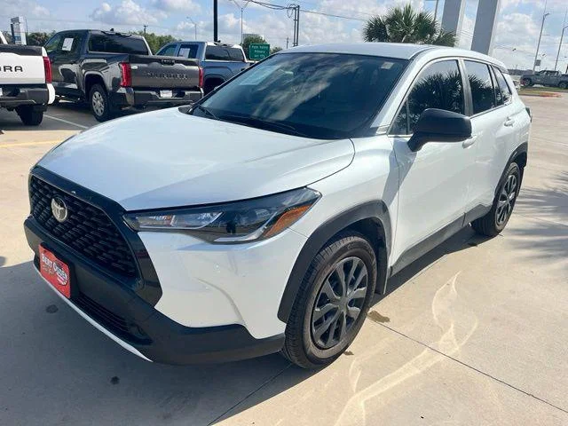 Used 2025 WIND CHILL PEARL Toyota  image 3