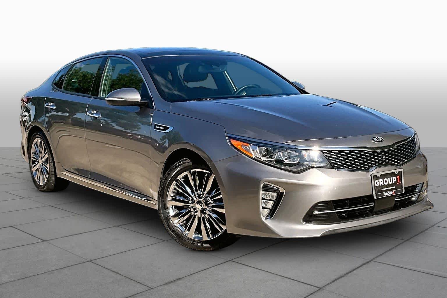 Pre-Owned 2018 Kia Optima SX