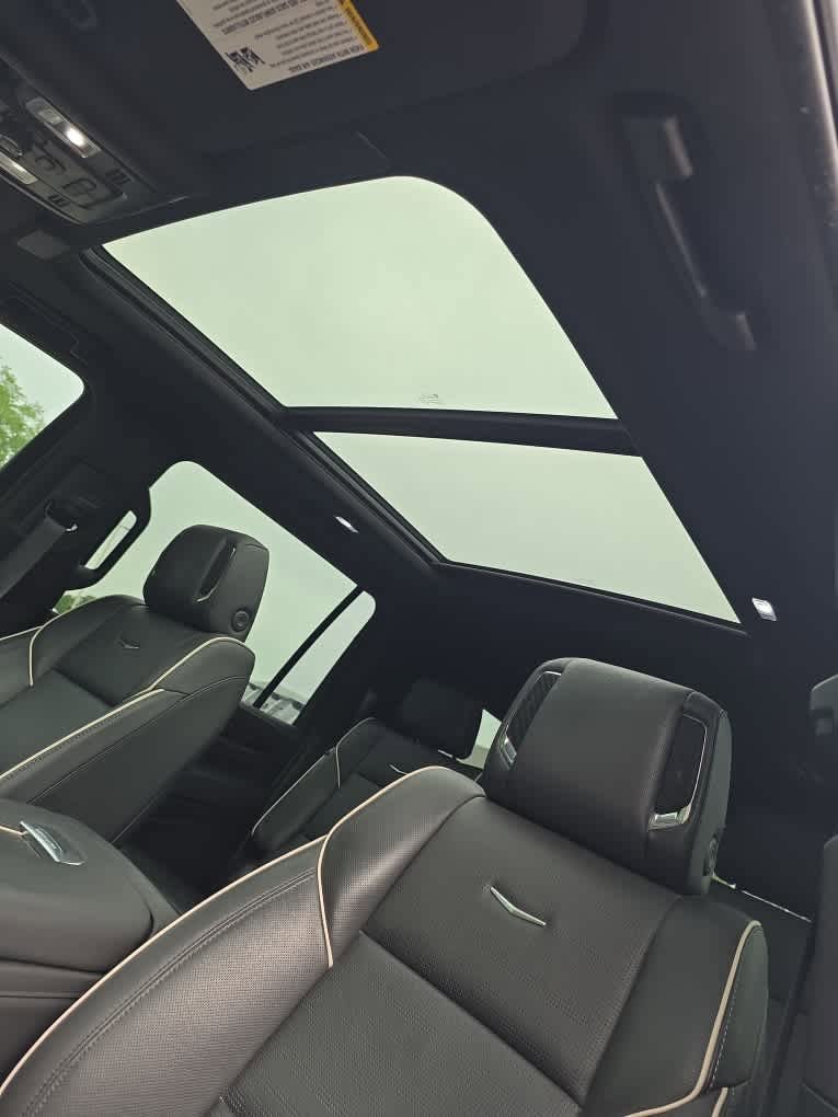 Used 2022 Satin Steel Metallic Cadillac Premium Luxury image 8