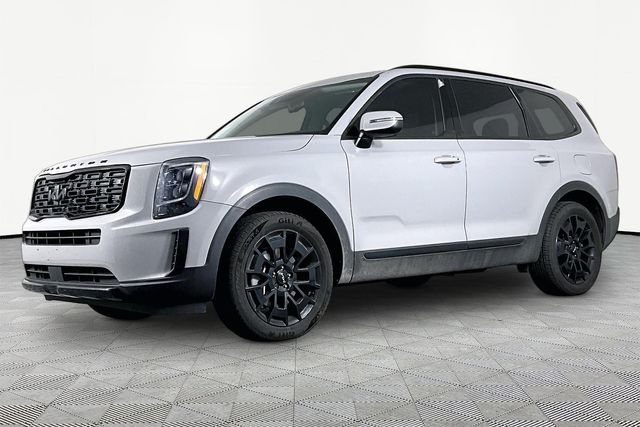 Used 2022 Gray Kia EX image 1
