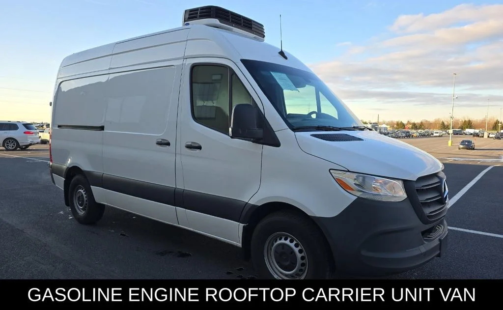 Used 2023  Mercedes-Benz Cargo Van 144 in. WB image 3