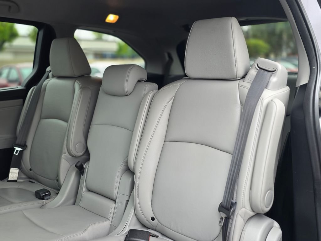 2020 Honda Odyssey EX-L - Photo 17