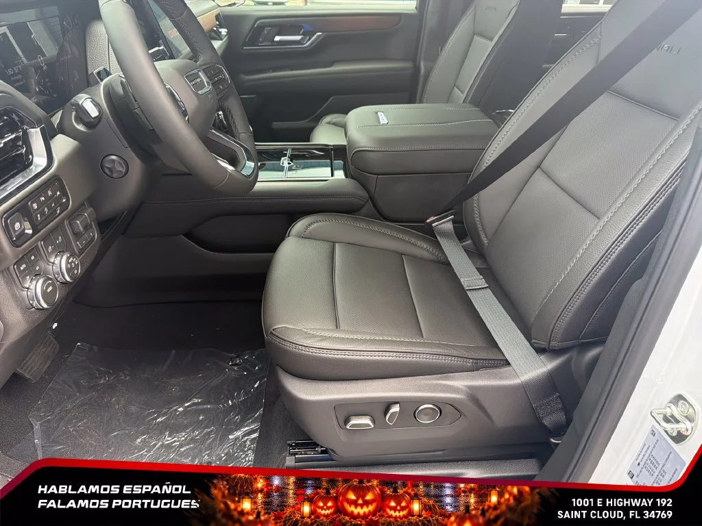 2026 GMC Yukon Denali - Photo 17
