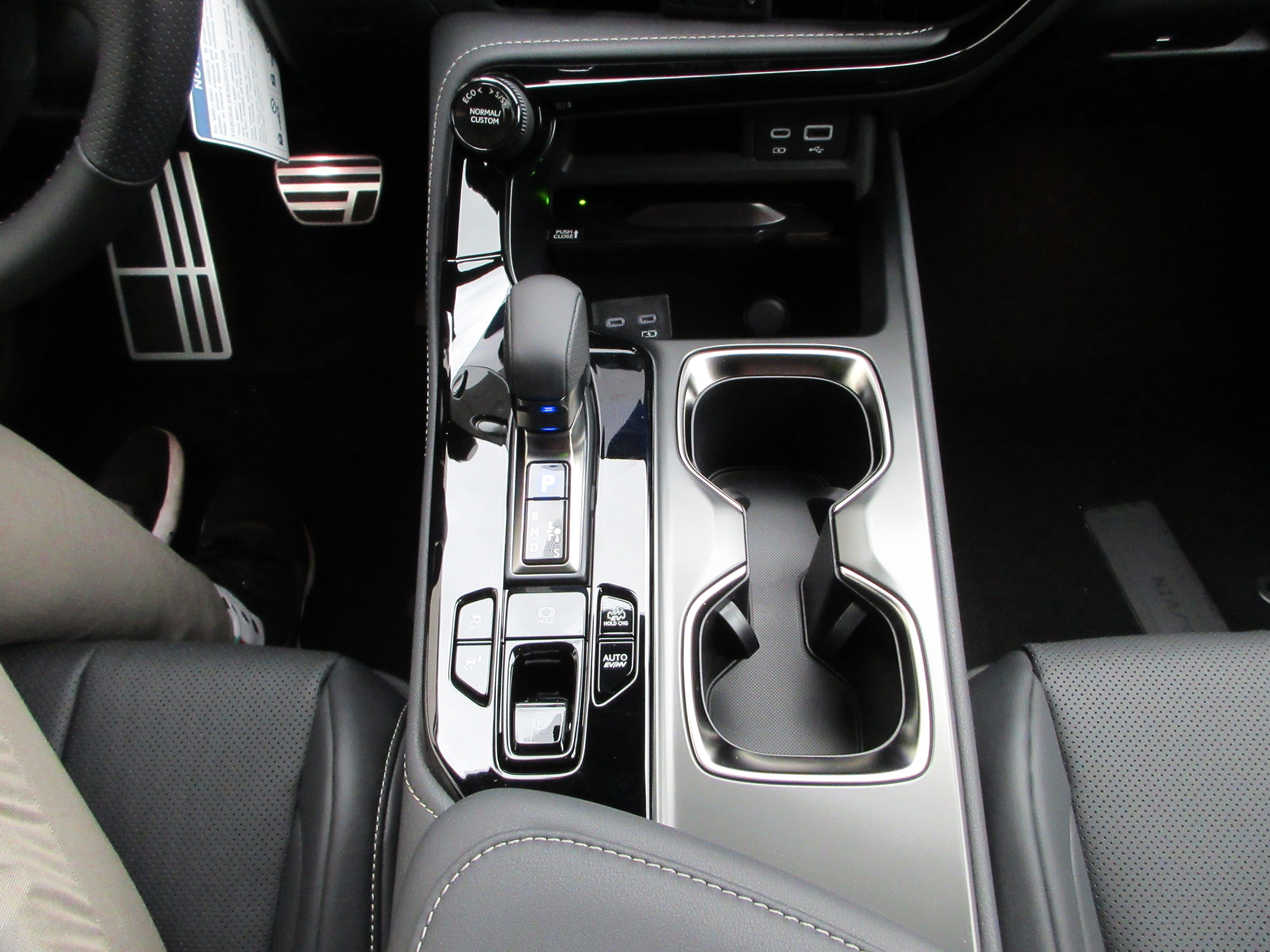 2026 Lexus NX 450h+ F-Sport - Photo 45