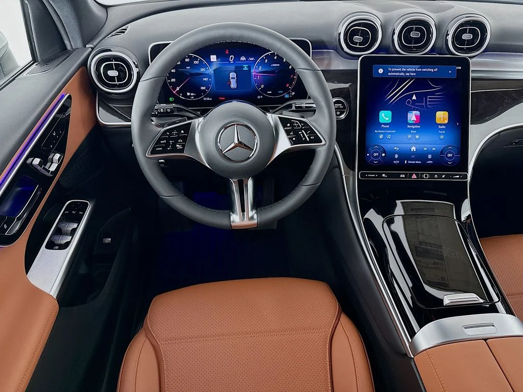 New 2026 Polar White Mercedes-Benz GLC 300 image 19