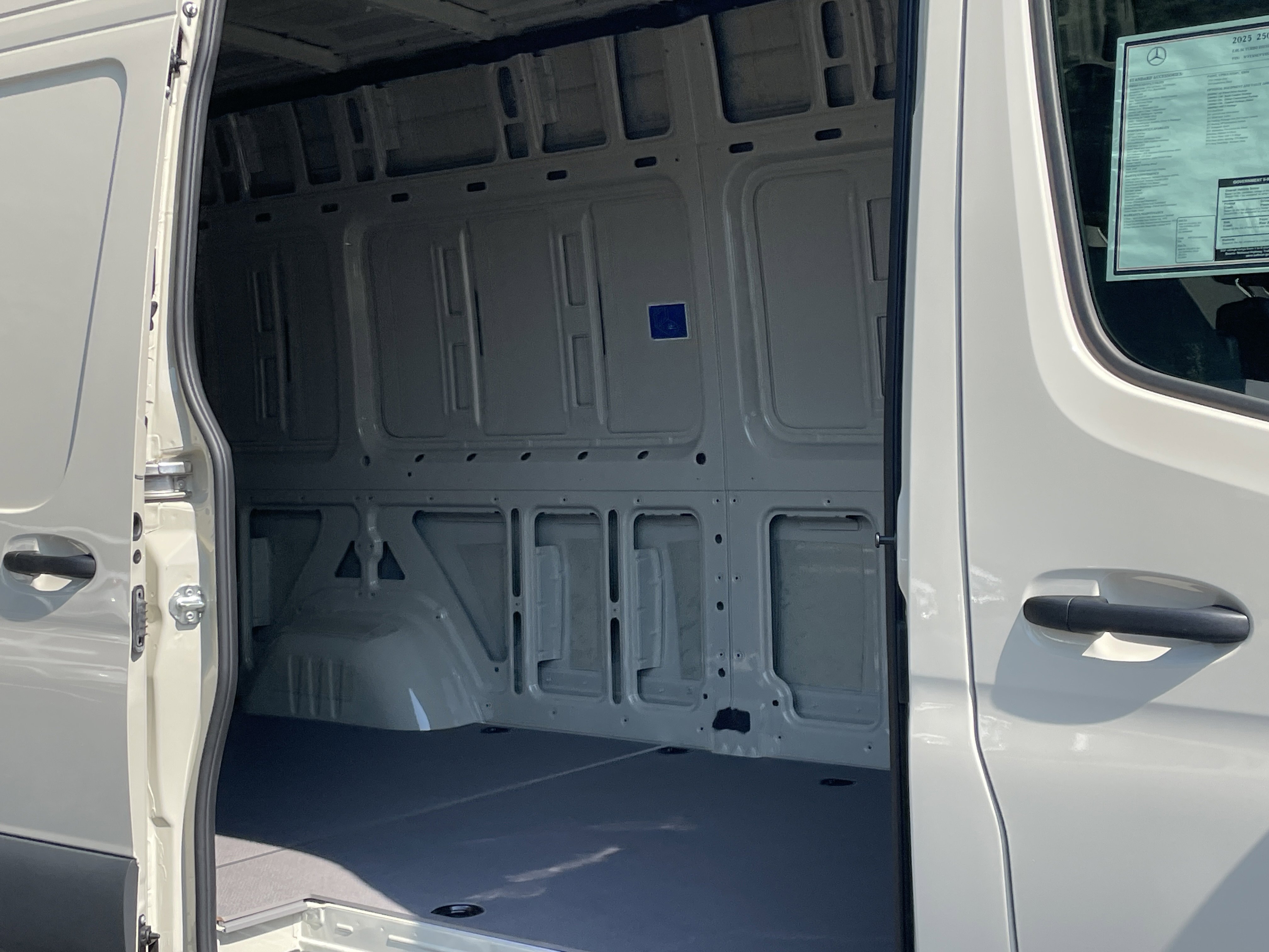 2025 Mercedes-Benz Sprinter Cargo Van Base - Photo 7