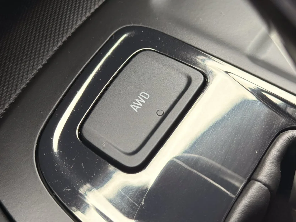 2024 Chevrolet Equinox LT - Photo 21