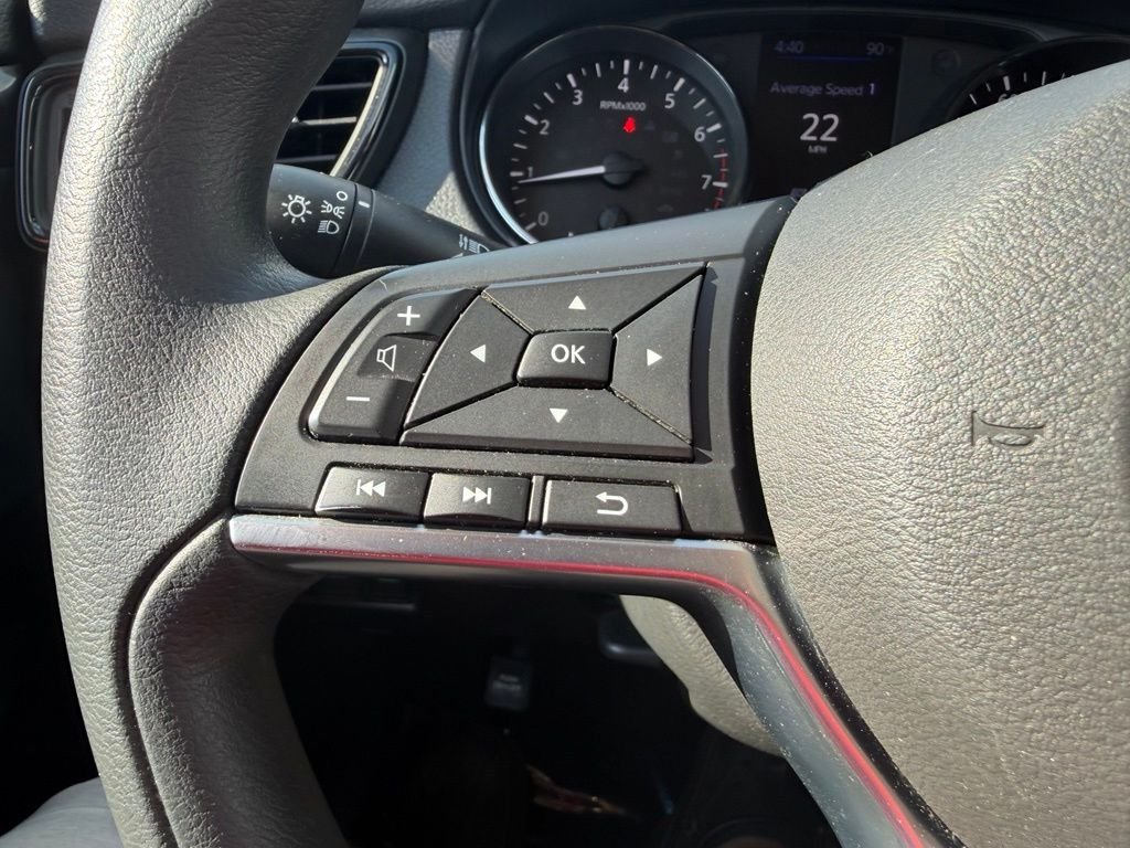Used 2018 White Nissan S image 18