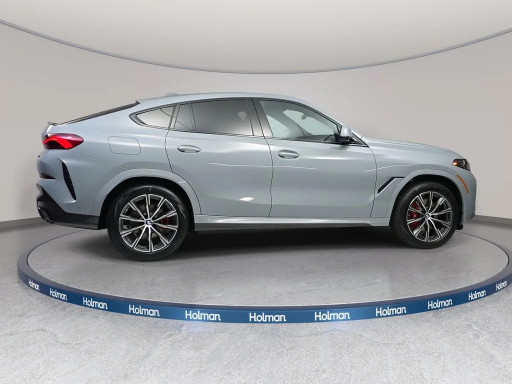 Used 2026 Brooklyn Grey Metallic BMW xDrive40i image 6