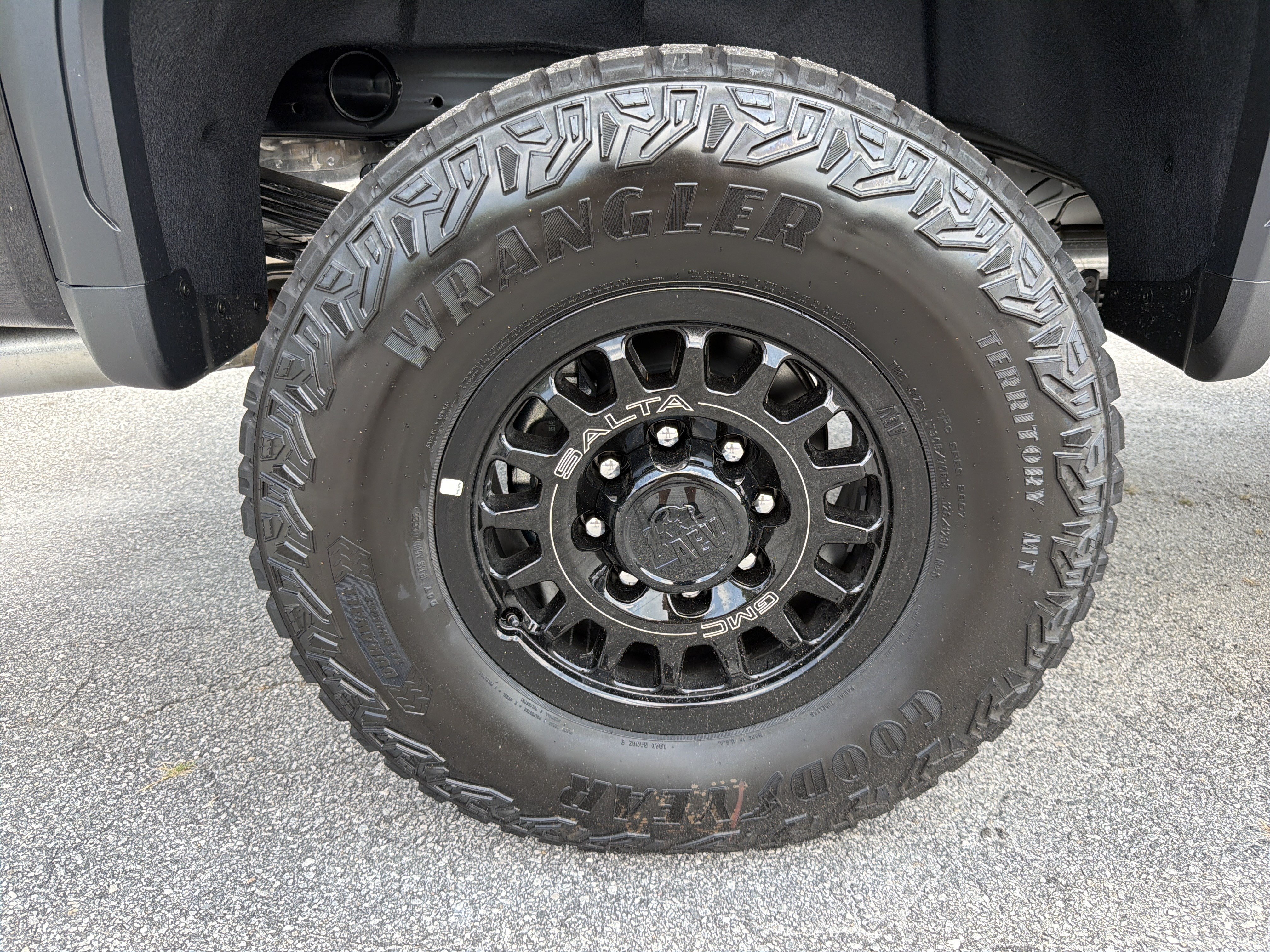 2026 GMC Sierra 2500HD AT4X - Photo 17