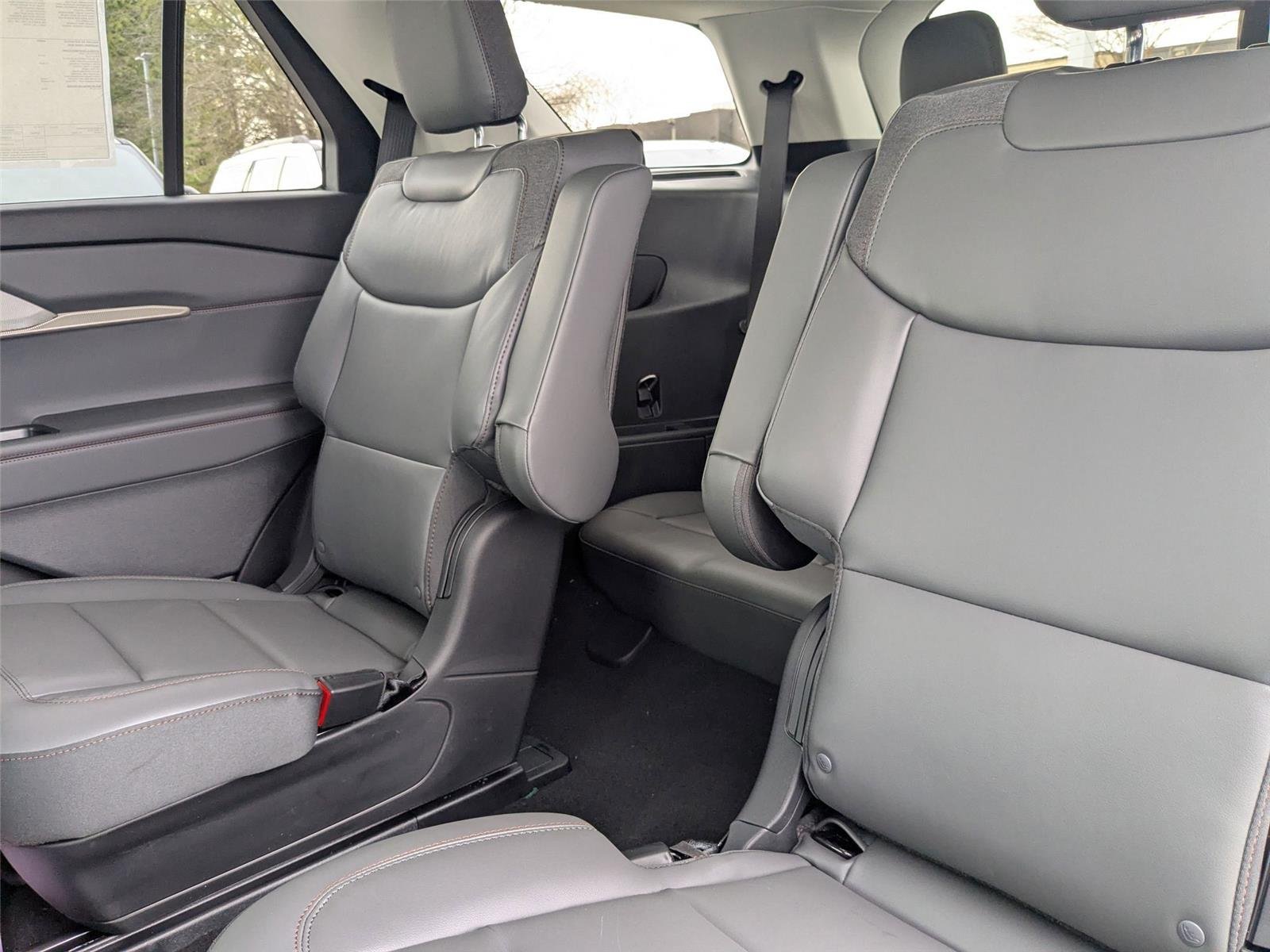 New 2026 Vapor Blue Metallic Ford Active image 28