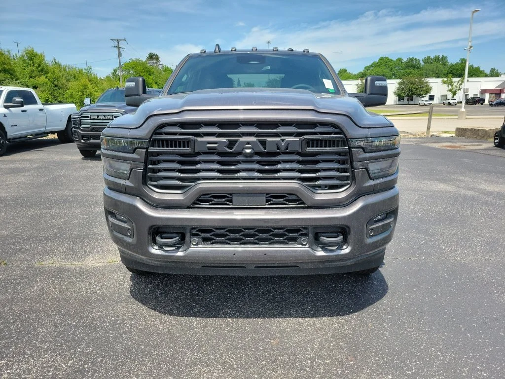 New 2026 Granite Crystal Metallic Clear-Coat Exterior Paint RAM Big Horn image 2