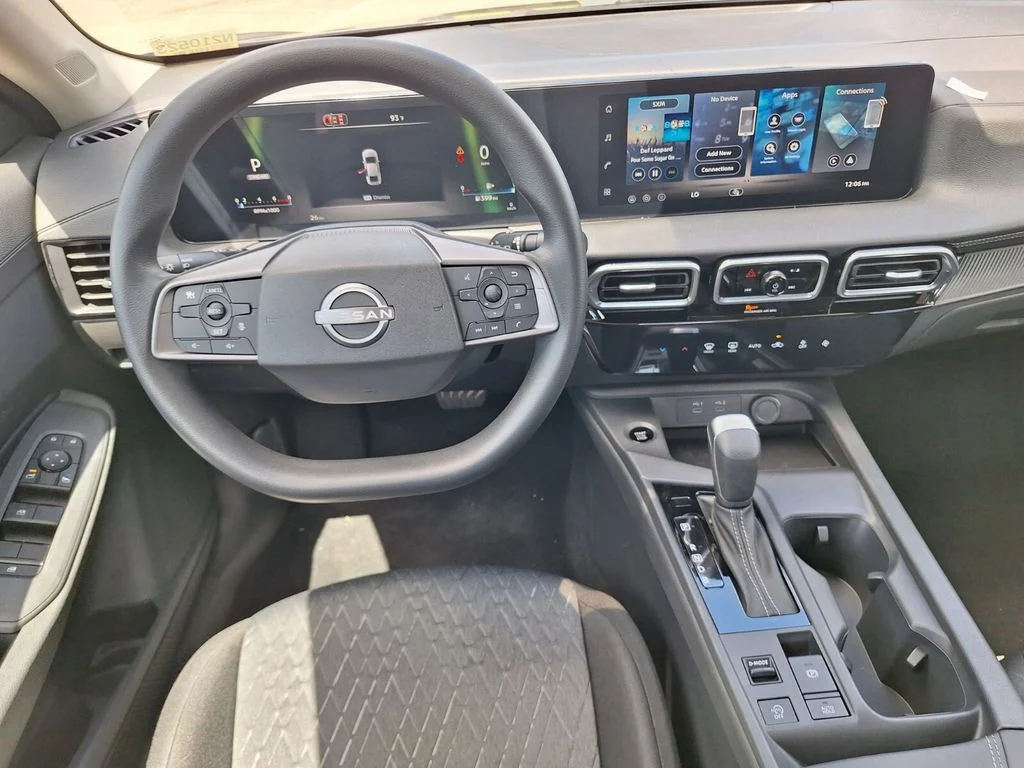 Used 2027 Gray Nissan SV image 9