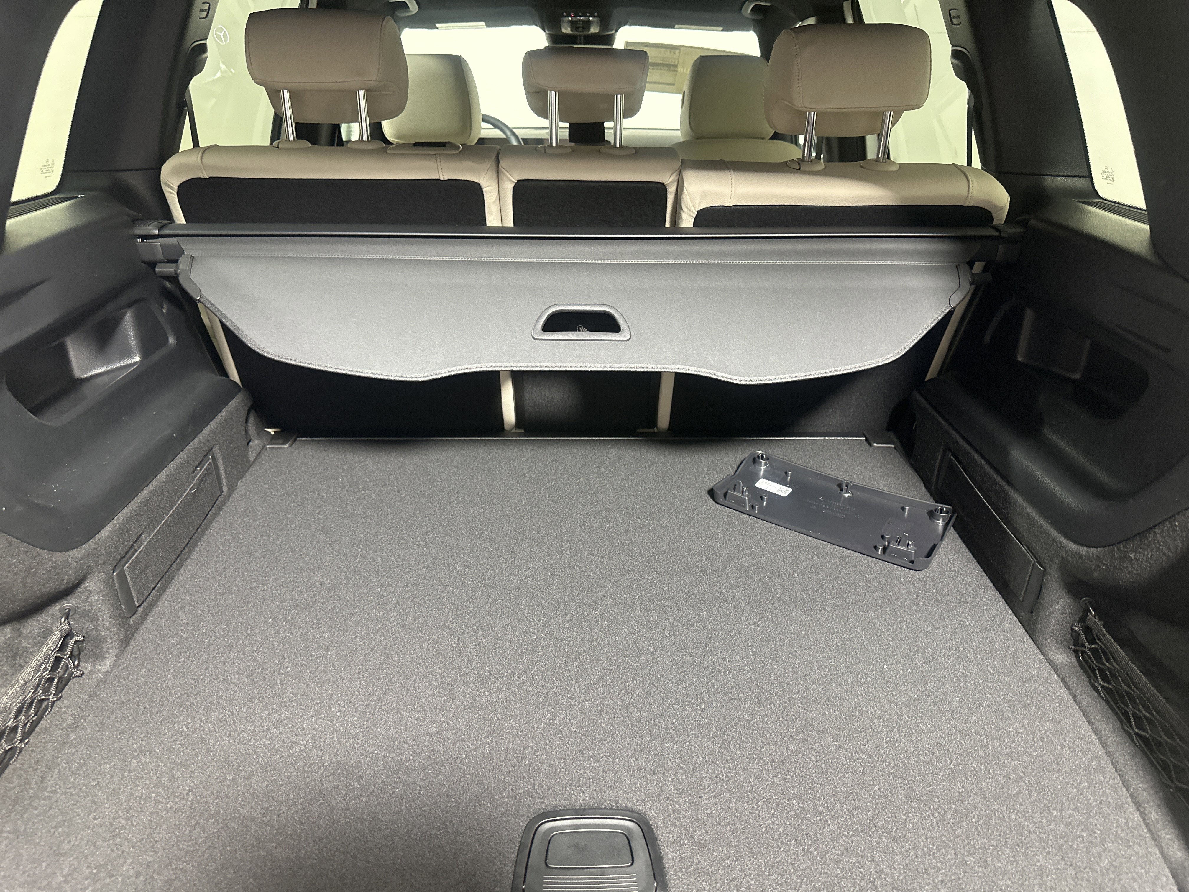 New 2026 Polar White Mercedes-Benz GLB 250 image 24