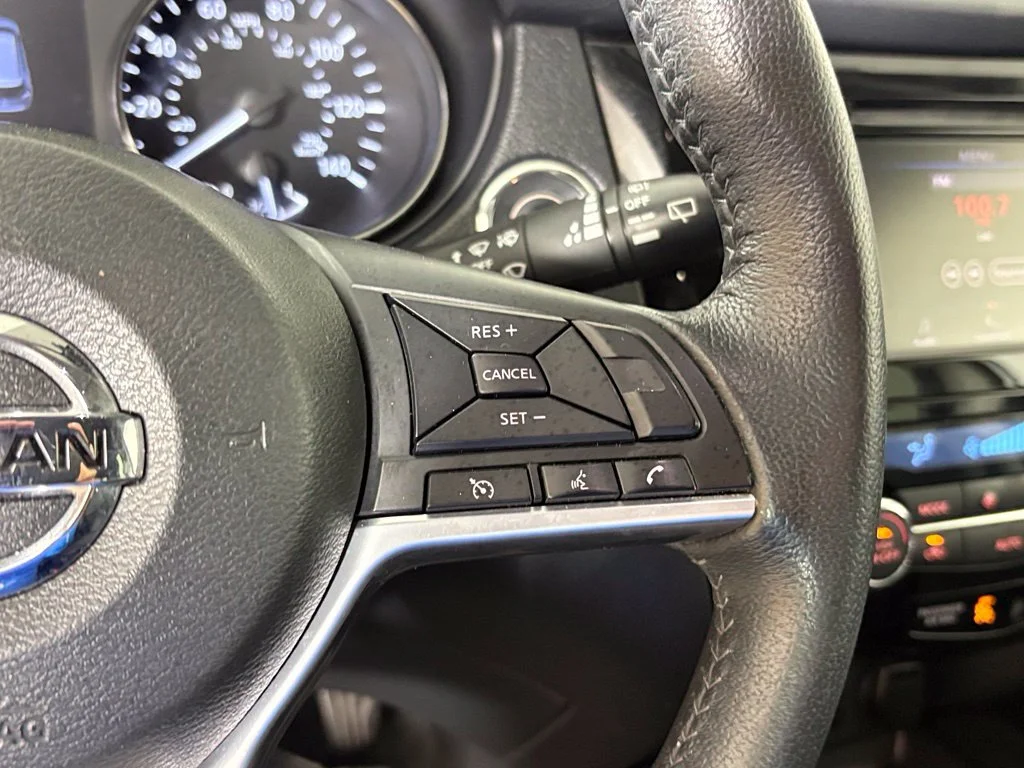 Used 2019 White Nissan SV image 21
