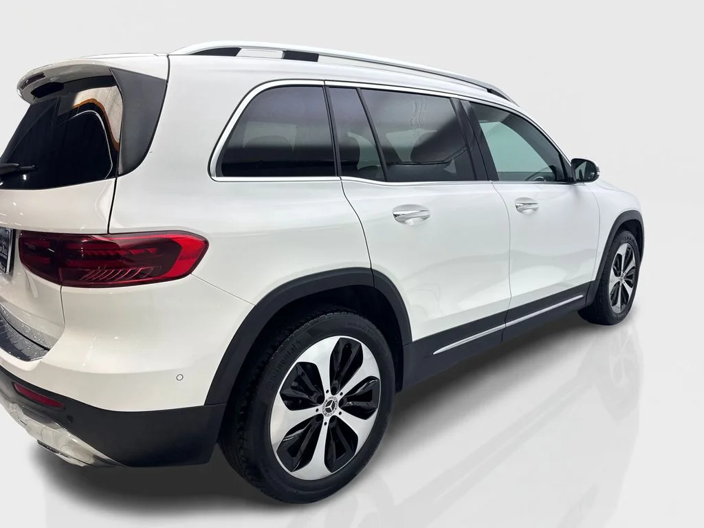 Used 2025 White Mercedes-Benz GLB 250 image 13