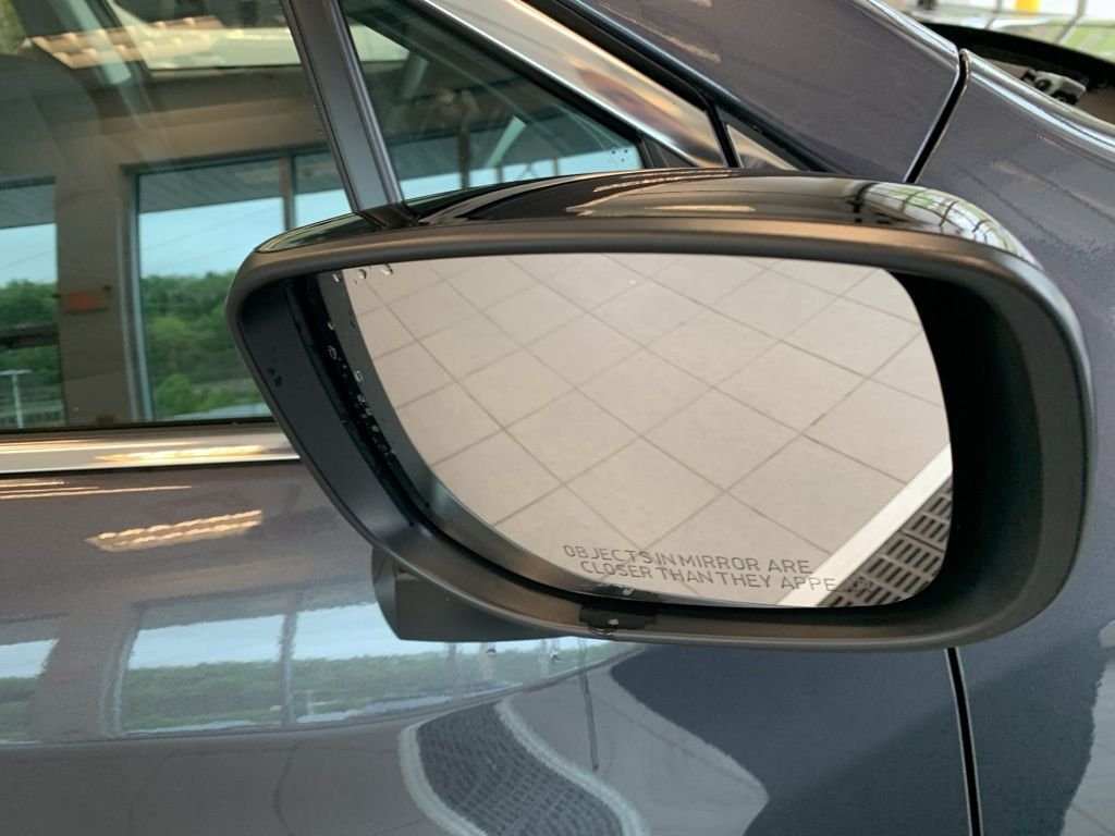 Used 2023 Gray Subaru Base image 21