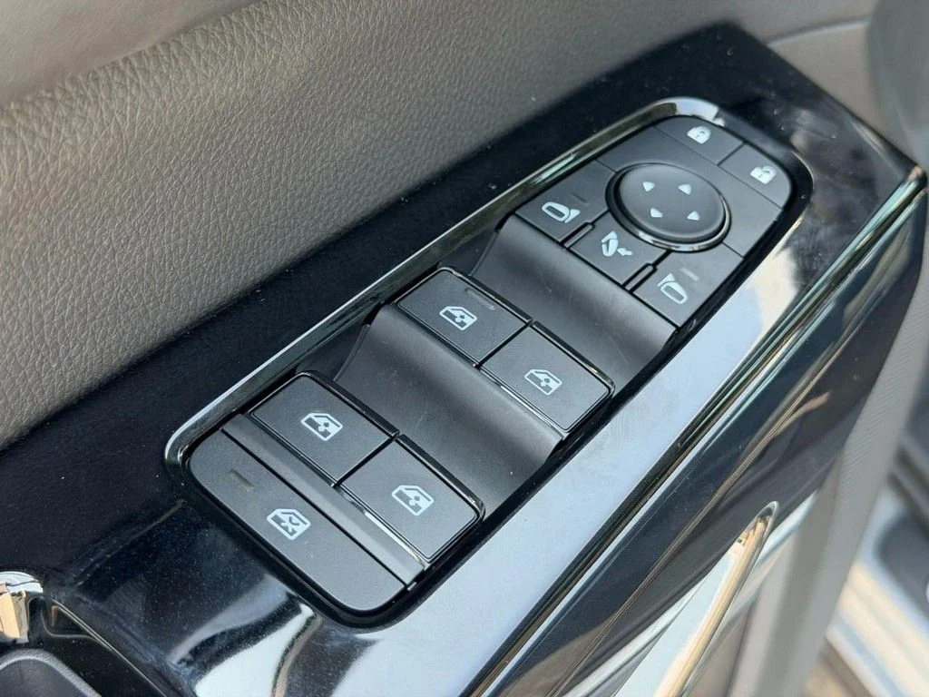 New 2026 Boulder Gray Pearl Nissan Platinum image 11