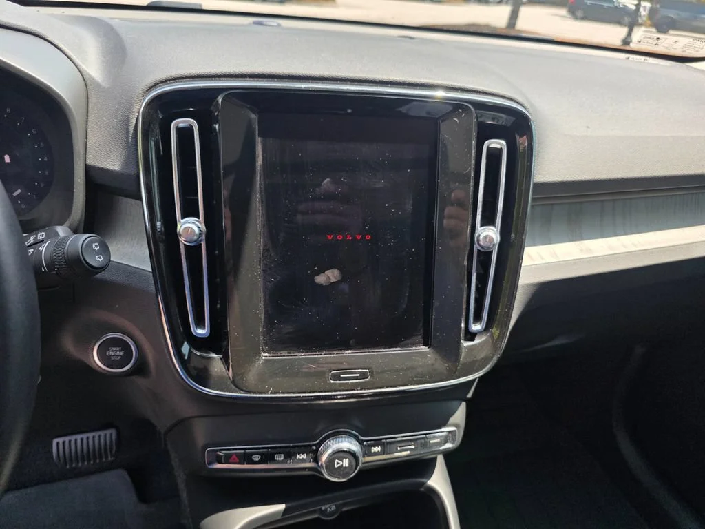 Used 2026  Volvo Plus image 17