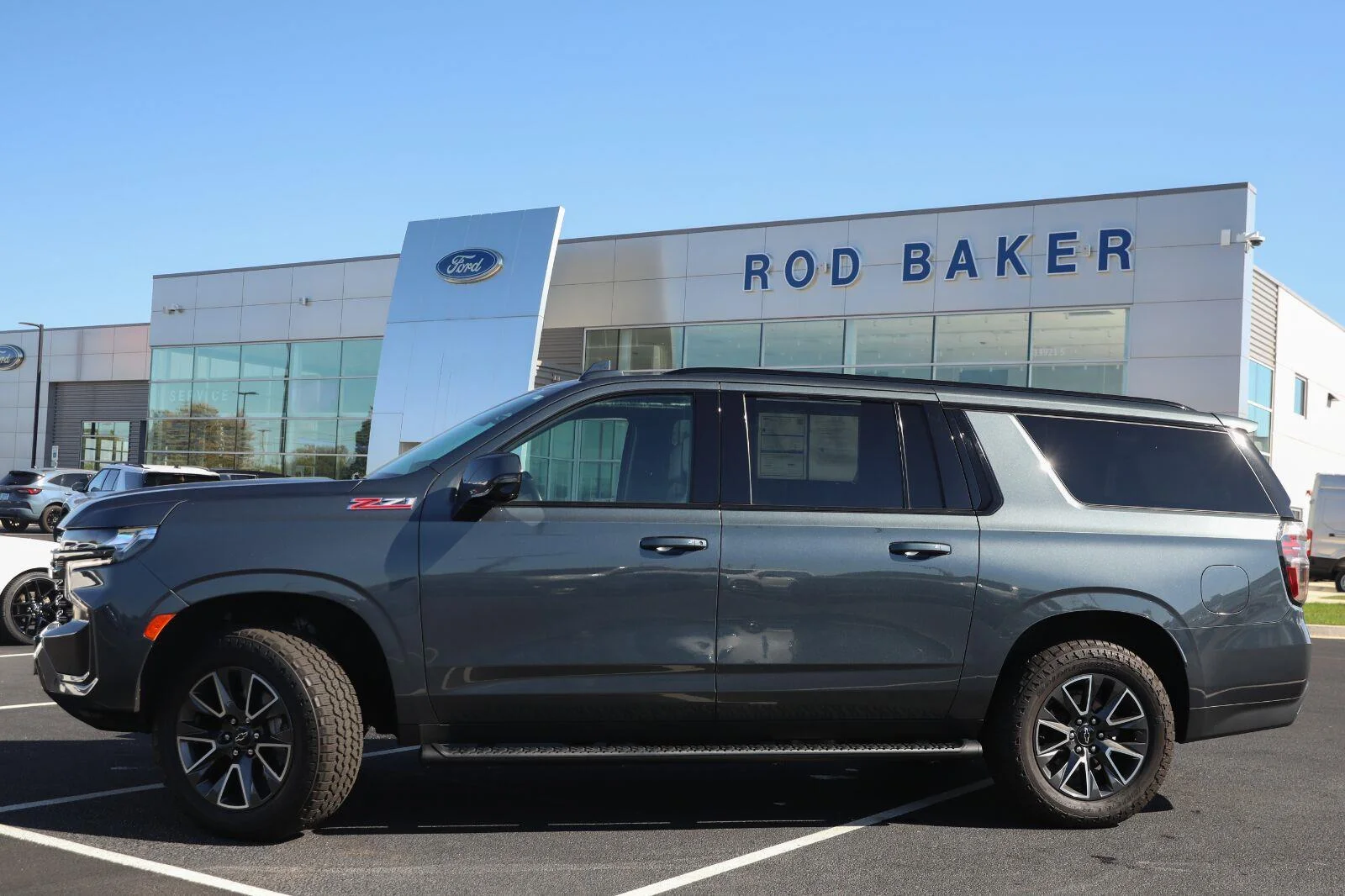 Used 2021 Shadow Gray Metallic Chevrolet Z71 image 8