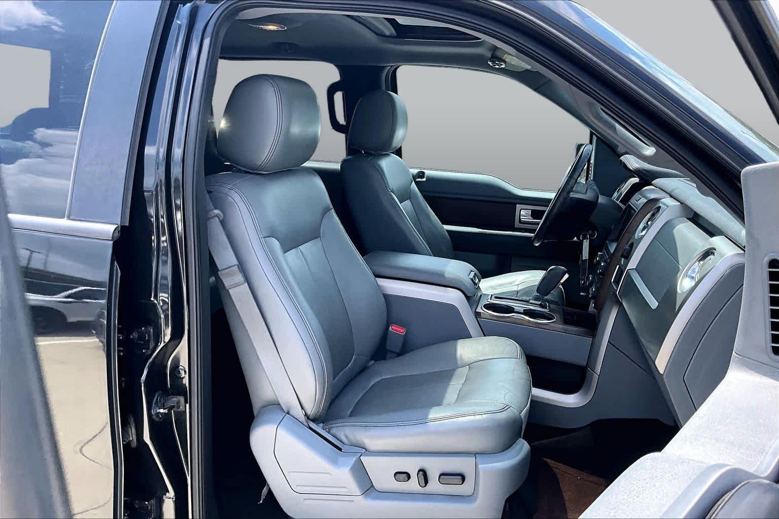 Used 2013 Tuxedo Black Metallic Ford Lariat image 8
